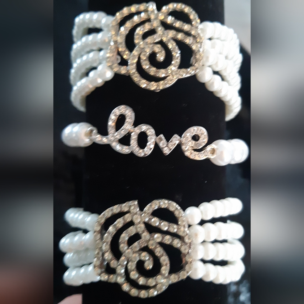 5/$25.00 Elegant Faux Pearl and Rhinestone 3 PC Bracelet Set